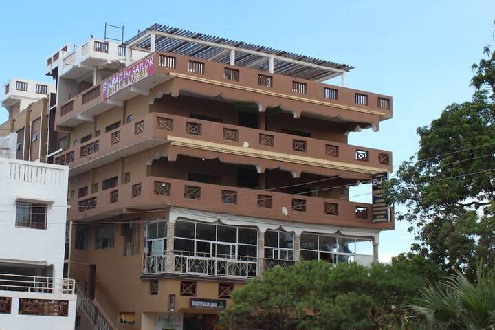 Hotel 33 of 33