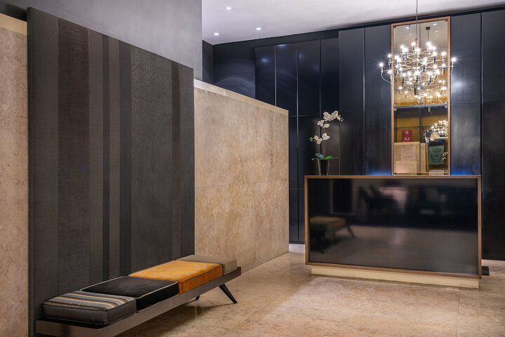 Guest Lobby