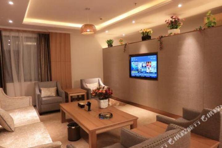 Lubao Wencui Hotel