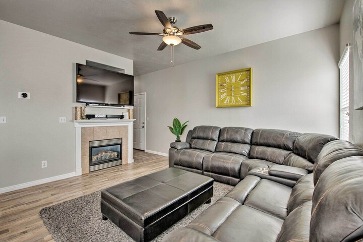 Mtn View Townhome w / Amenities 17 Mi to Snowbird!