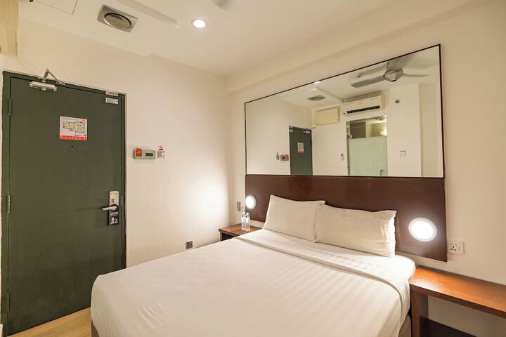 Room 19 of 40