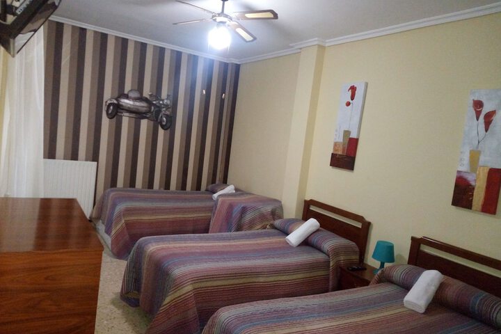 Room 8 of 11