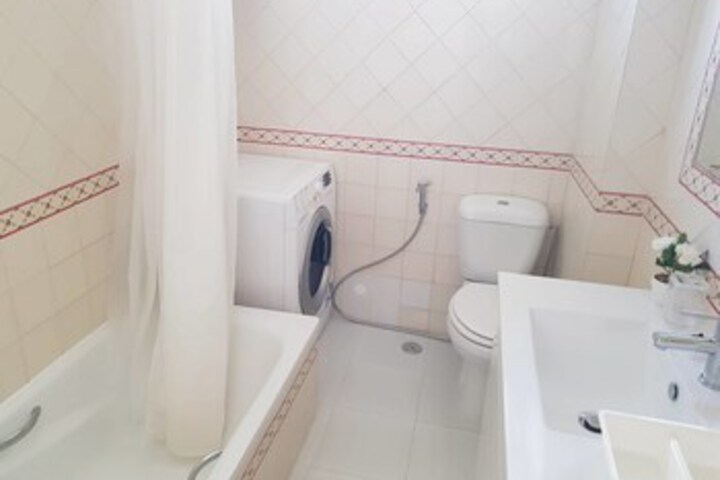 Room 5 of 29
