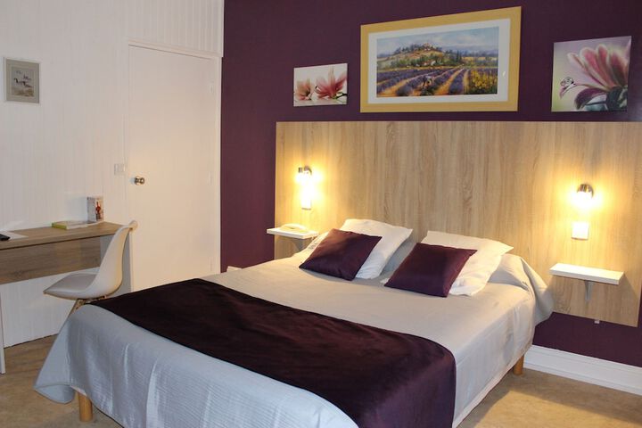 Room 16 of 44