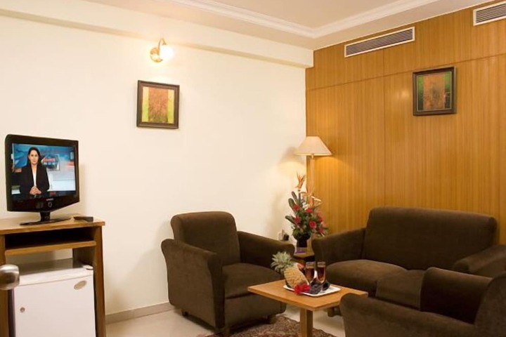 Room 19 of 40