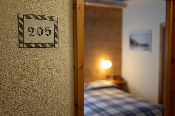 Room 17 of 86