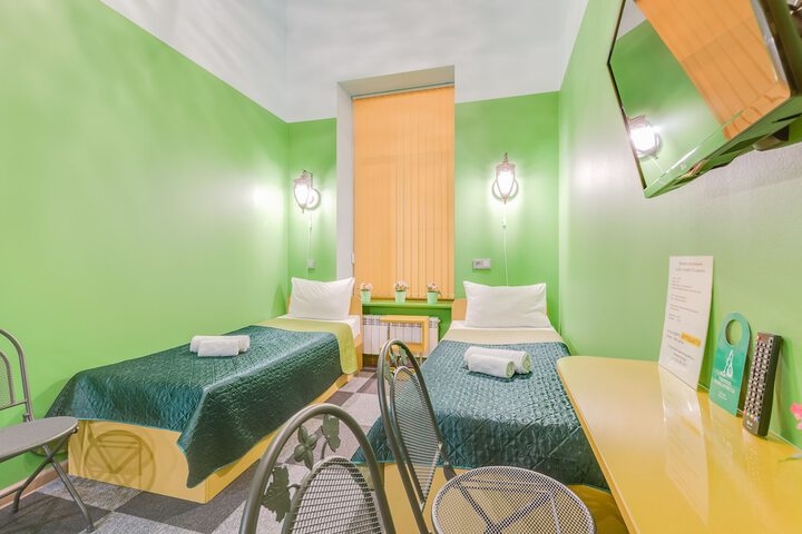 Room 21 of 69