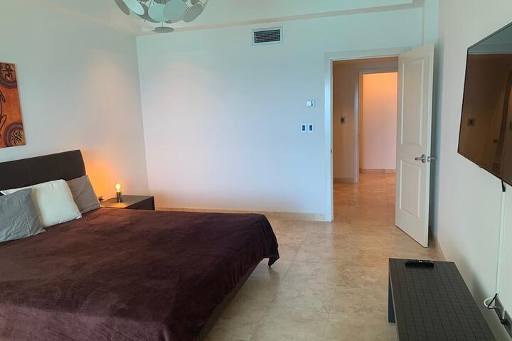Room 39 of 230