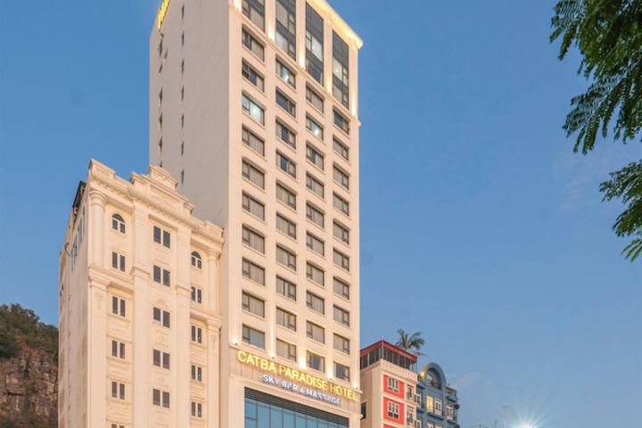 Photo of Cat Ba Paradise Hotel - Sky Bar & Massage