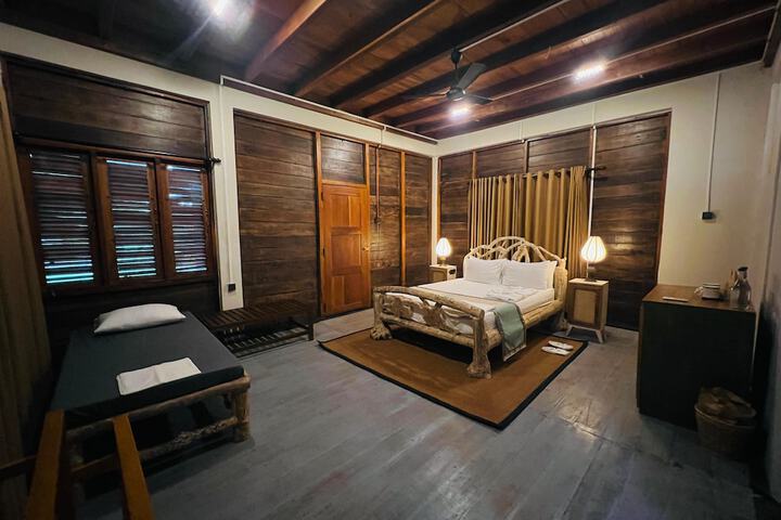 Room 42 of 73