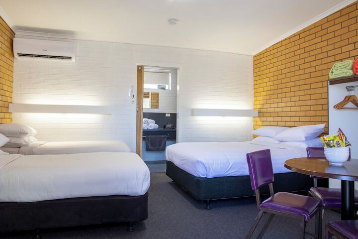 Room 17 of 63