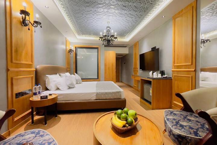 Room 16 of 21