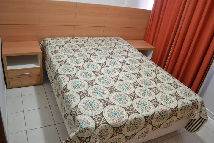 Room 5 of 20