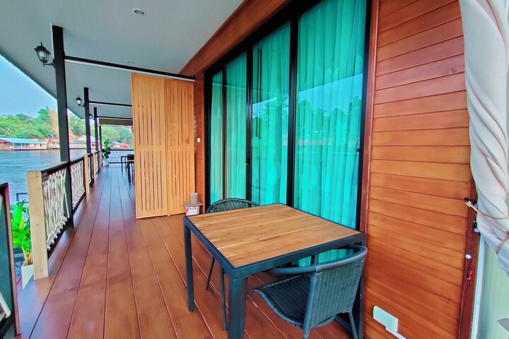 Terrace/Patio 33 of 62