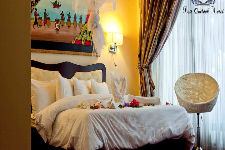 Room 3 of 62