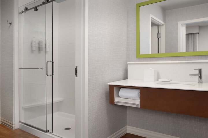 Bathroom shower