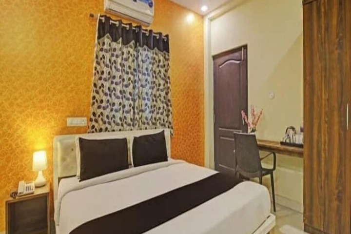 Room 15 of 23
