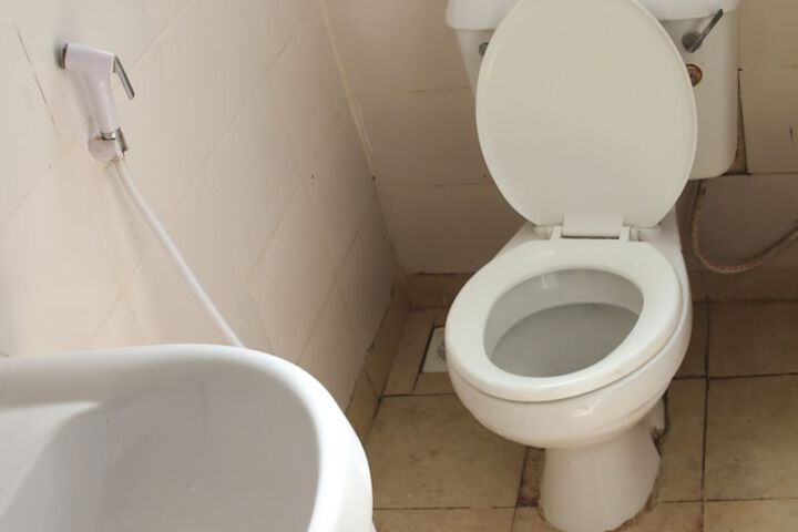 Room 10 of 20