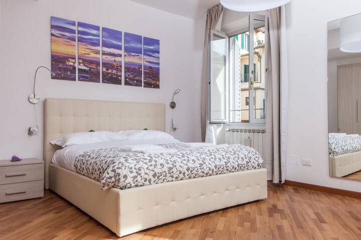 Le Tre Lune Suites in Florence