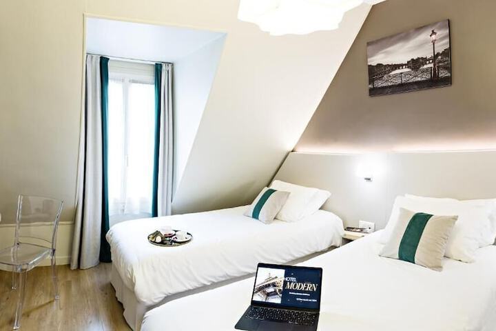 Room 49 of 84