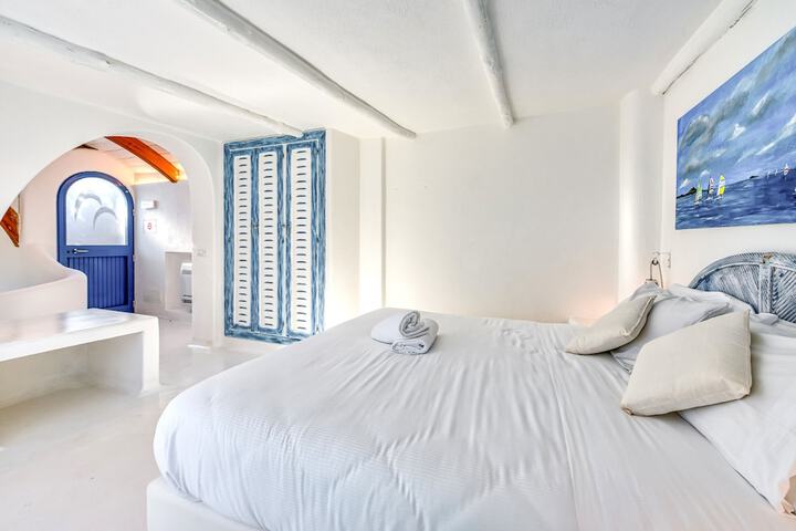 Room 45 of 246