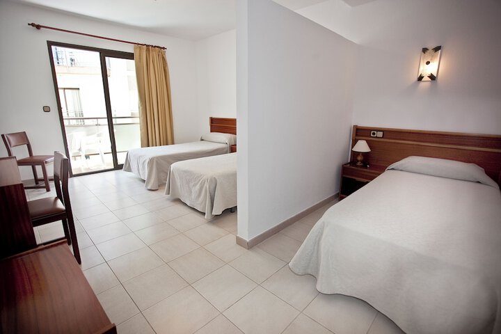 Room 14 of 47