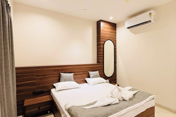 Room 15 of 84