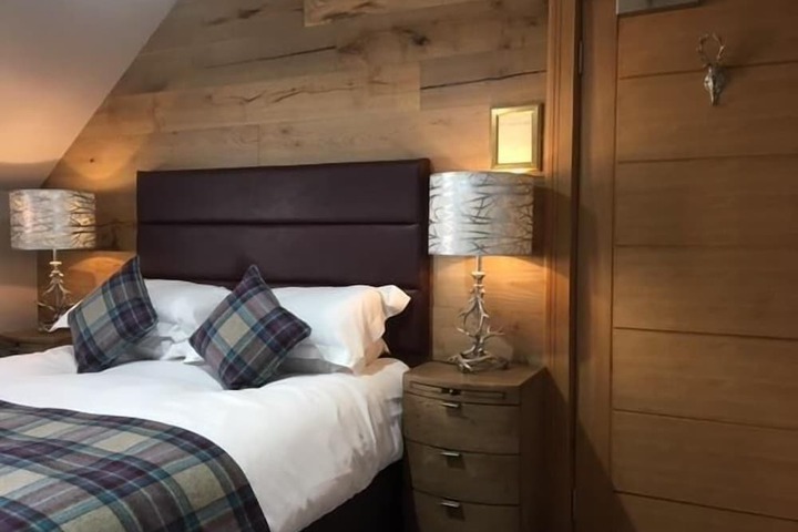 Room 4 of 54