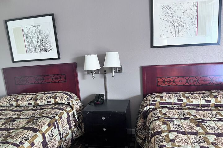 Room 3 of 7