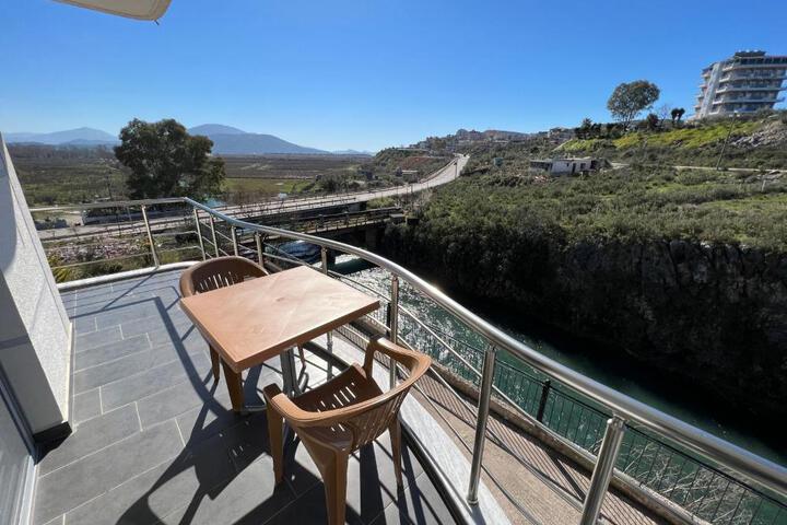 Terrace/Patio 6 of 23
