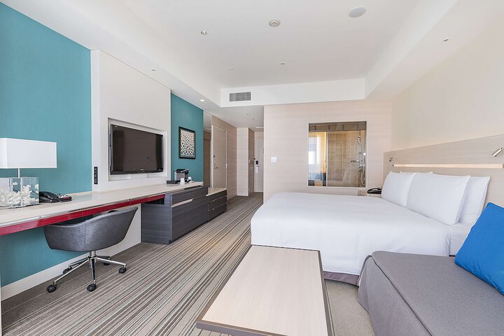 Room 16 of 169