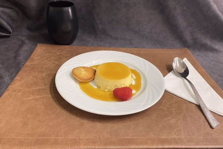 Dining 32 of 50