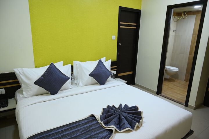 Room 6 of 23