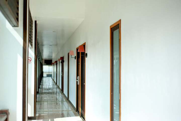 Ballroom/Hall 38 of 51