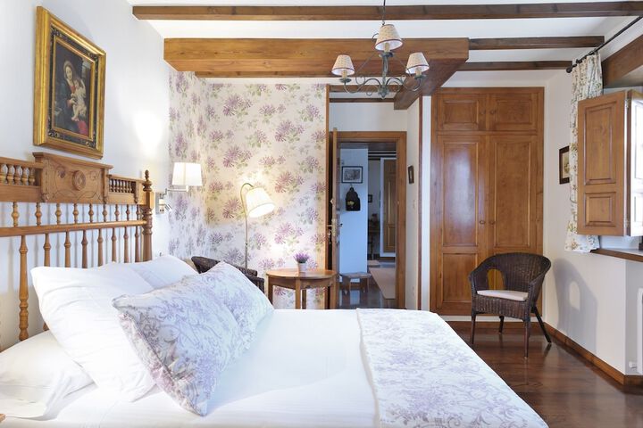 Room 7 of 26