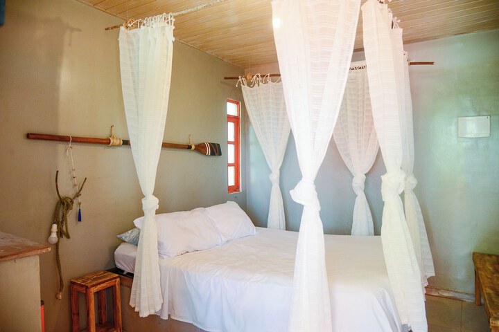 Room 19 of 153