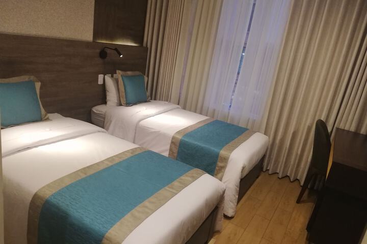 Room 10 of 74