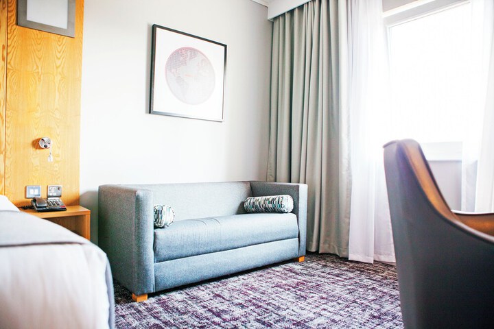 Room 10 of 46