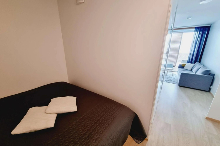 Room 3 of 8