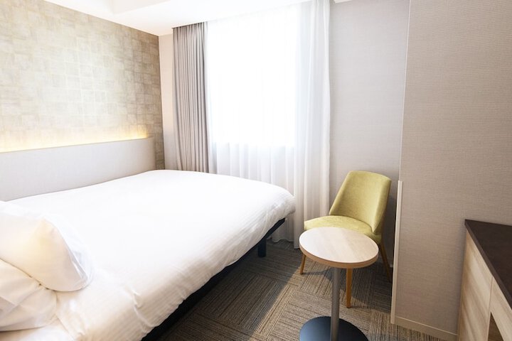 Room 14 of 40