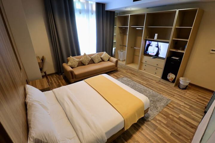 Room 41 of 147