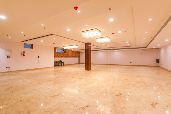 Ballroom/Hall 43 of 46