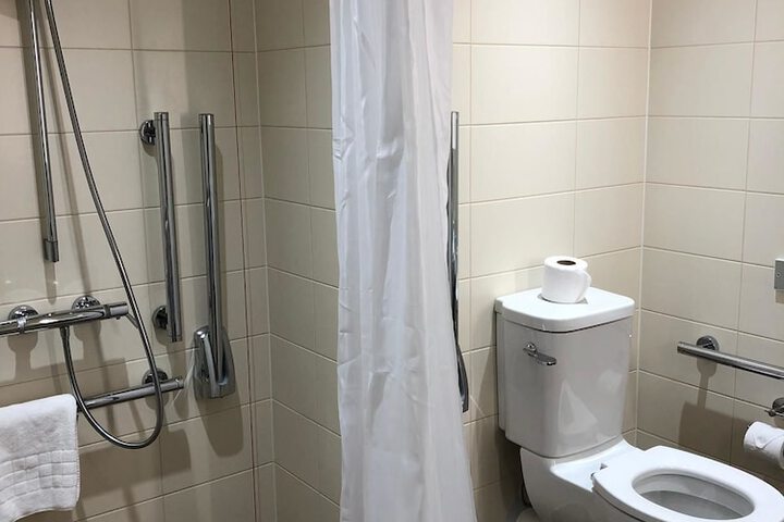 Room 40 of 87