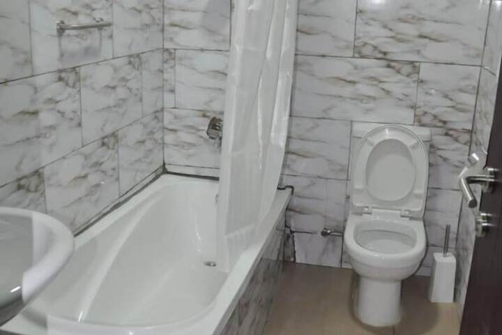Room 9 of 20