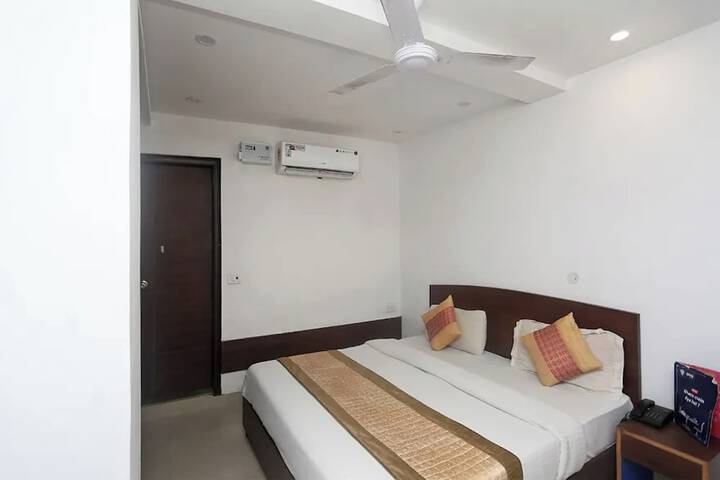 Room 19 of 90