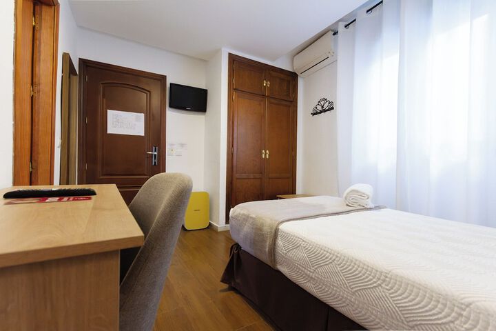 Room 26 of 111