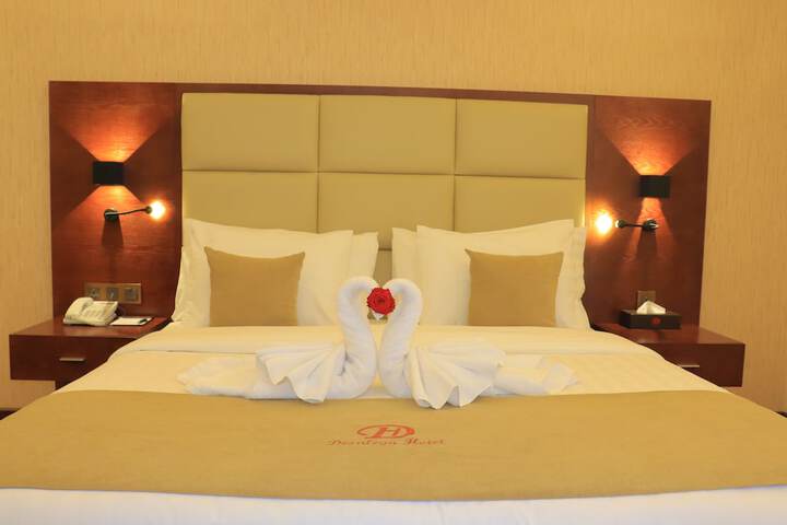Room 3 of 45