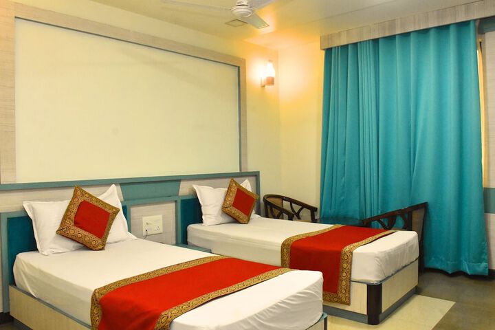 Room 7 of 31