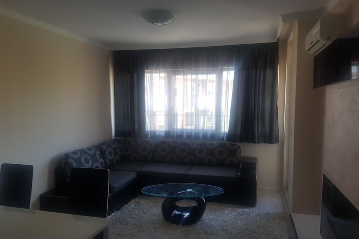 Room 37 of 73