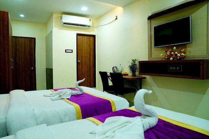 Room 15 of 22